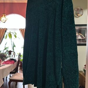 Ladies pullover sweater.